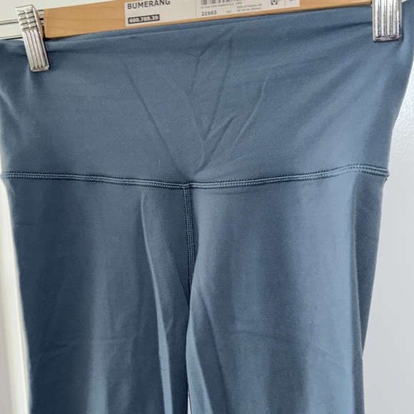TnAction Aritia Blue Leggings Size Small - Picture 2 of 5